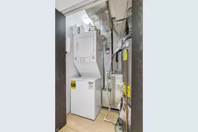 1811 W 17th Street #303, Chicago, IL 60608 - Photo 13