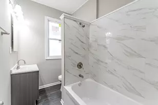 30 Washington Ave, La Grange, IL 60525 - Photo 3