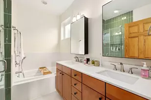 2437 W Cortez St, Chicago, IL 60622 - Photo 21