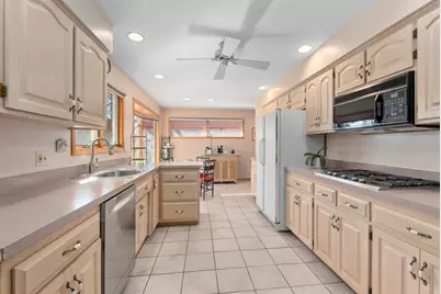 18515 Dundee Avenue, Homewood, IL 60430 - Photo 7