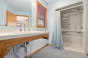 18515 Dundee Ave, Homewood, IL 60430 - Photo 17