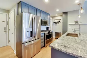 680 N Green St, Chicago, IL 60642 - Photo 3