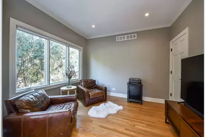 24 Winners Cup Circle, Wheaton, IL 60189 - Photo 9