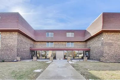 475 Shenstone Road #104, Riverside, IL 60546 - Photo 1