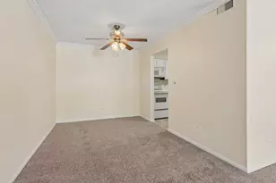 925 Spring Hill Dr, Northbrook, IL 60062 - Photo 17