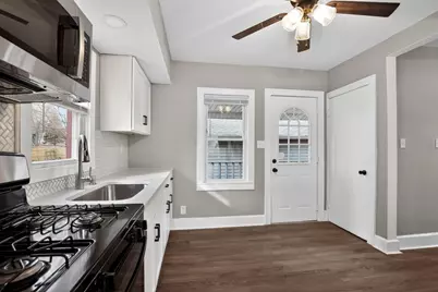 601 S Henrietta Avenue, Rockford, IL 61102 - Photo 13