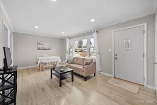 392 W Margaret Terrace, Cary, IL 60013 - Photo 3