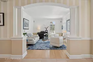 860 Gage Ln, Lake Forest, IL 60045 - Photo 5