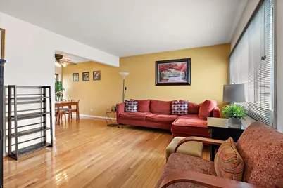 8000 W Lyons Street, Niles, IL 60714 - Photo 3