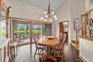 5N411 Harvest Ln, Saint Charles, IL 60175 - Photo 9