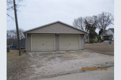 207 3rd Avenue N, Albany, IL 61230 - Photo 1