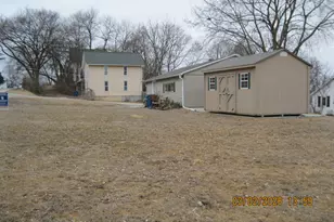 207 3rd Ave N, Albany, IL 61230 - Photo 5