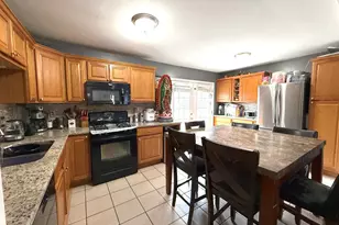 1216 N Lake Shore Dr, Round Lake Beach, IL 60073 - Photo 5