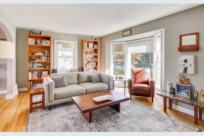 4222 N Claremont Avenue, Chicago, IL 60618 - Photo 3