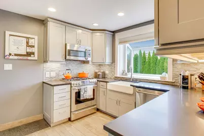 4222 N Claremont Avenue, Chicago, IL 60618 - Photo 7