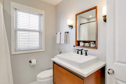 4222 N Claremont Avenue, Chicago, IL 60618 - Photo 17