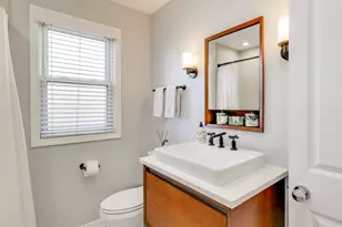 4222 N Claremont Ave, Chicago, IL 60618 - Photo 17