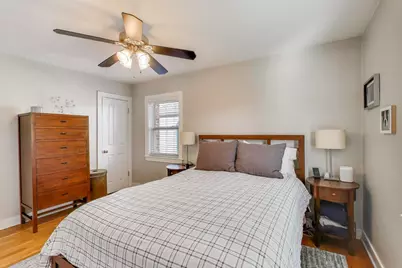 4222 N Claremont Avenue, Chicago, IL 60618 - Photo 11