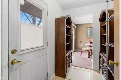 409 Kensington Drive, McHenry, IL 60050 - Photo 13