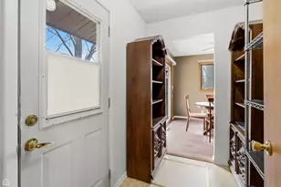 409 Kensington Dr, McHenry, IL 60050 - Photo 13