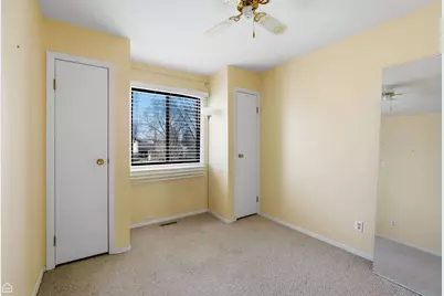 409 Kensington Drive, McHenry, IL 60050 - Photo 19