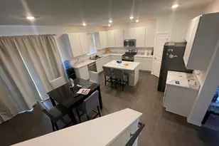 1464 Collins Dr, Elburn, IL 60119 - Photo 5