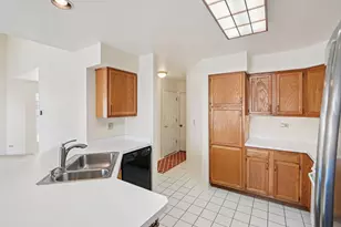 76 Ione Dr, South Elgin, IL 60177 - Photo 7