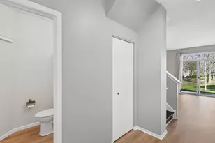 2912 White Thorn Cir, Naperville, IL 60564 - Photo 3