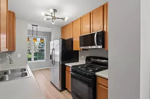 2912 White Thorn Cir, Naperville, IL 60564 - Photo 7