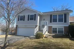 2421 Royal Dr, Lombard, IL 60148 - Photo 21