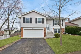 2421 Royal Dr, Lombard, IL 60148 - Photo 1