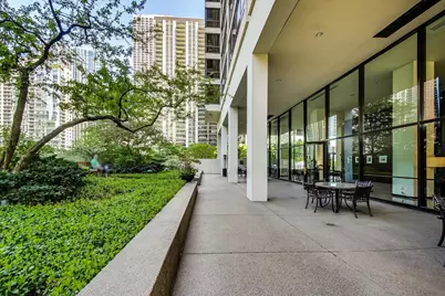 360 E Randolph Street #1007, Chicago, IL 60601 - Photo 23