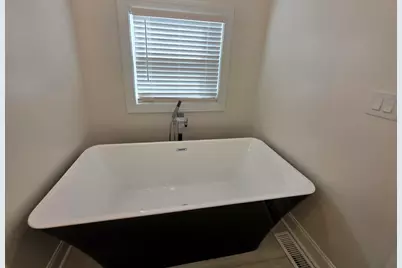 2903 Gilead Avenue, Zion, IL 60099 - Photo 37