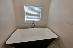 2903 Gilead Ave, Zion, IL 60099 - Photo 37