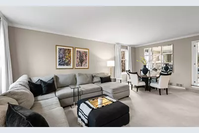 220 Dover Circle, Lincolnshire, IL 60069 - Photo 7