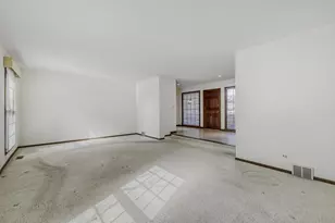 2113 Greenock St, Inverness, IL 60067 - Photo 5