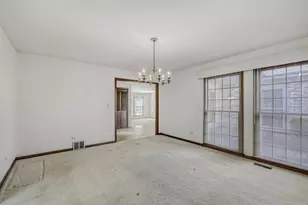 2113 Greenock St, Inverness, IL 60067 - Photo 7