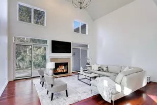 2619 Wildwood Ln, Deerfield, IL 60015 - Photo 9