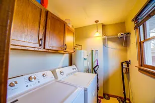 708 E Sycamore St, Watseka, IL 60970 - Photo 17