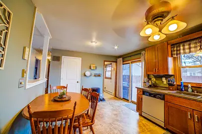 708 E Sycamore Street, Watseka, IL 60970 - Photo 15