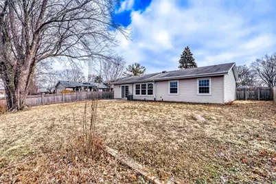 135 Ramblewood Lane, Lake Zurich, IL 60047 - Photo 17