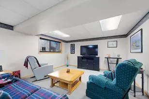 635 Verona Ct, Schaumburg, IL 60193 - Photo 19