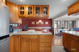 635 Verona Ct, Schaumburg, IL 60193 - Photo 9