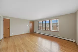 6925 W 64th Pl, Chicago, IL 60638 - Photo 5