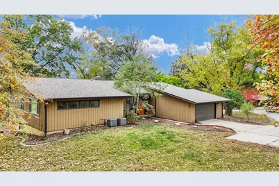 1010 Parkview Drive, Mahomet, IL 61853 - Photo 5