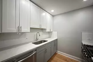 6954 N Sheridan Rd, Chicago, IL 60626 - Photo 3