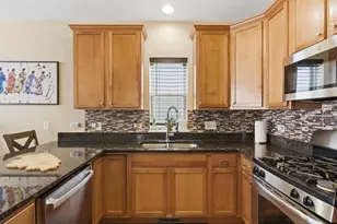 5355 W Galewood Ave, Chicago, IL 60639 - Photo 9