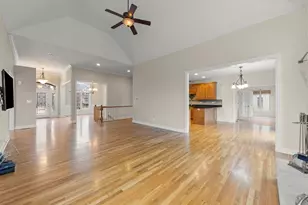 204 Amherst Cir, Oswego, IL 60543 - Photo 9