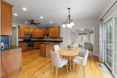 204 Amherst Circle, Oswego, IL 60543 - Photo 7