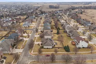 204 Amherst Cir, Oswego, IL 60543 - Photo 37